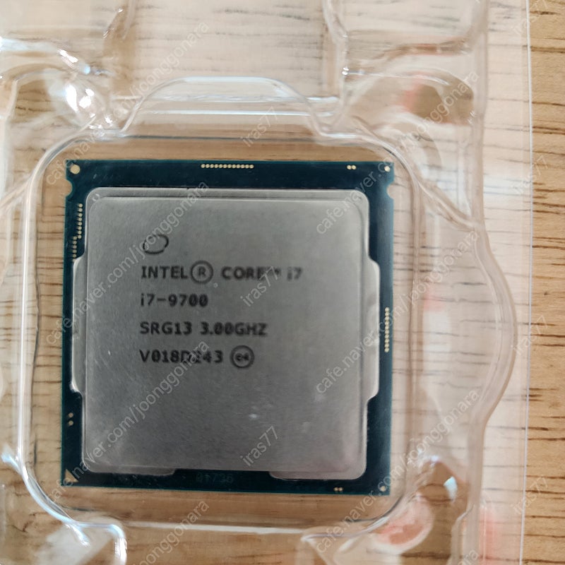 Intel cpu 9세대 i7-9700 판매 합니다.20만원.