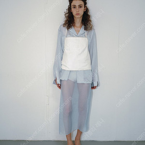 리본빗 Maze Pocket Blouse - Sky Blue