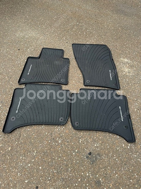 포르쉐 카이엔 958 정품고무매트--0