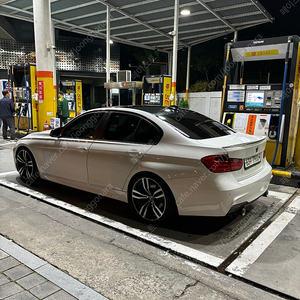 Bmw f30 320d에 사용하던 19인치 m4st휠 18인치로 교환하실 분 찾아봅니다