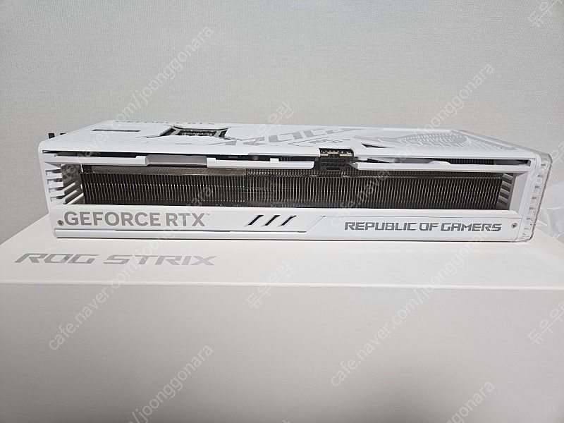 ASUS ROG STRIX RTX 4080 SUPER White 화이트 판매