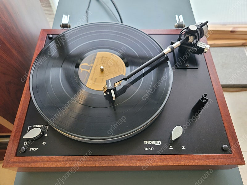 Thorens 토렌스 td 147 턴테이블, lp 플레이어 60Hz 220v