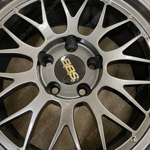 BBS LM 정품 18인치 팝니다.