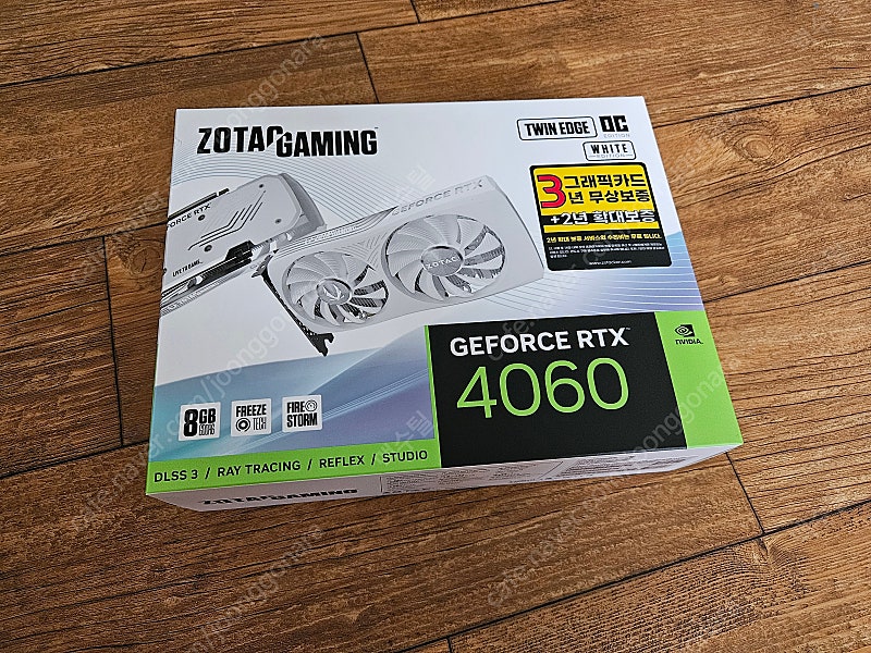 (새제품) ZOTAC RTX4060 화이트