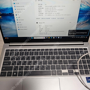 (급처) 갤럭시북 2 i7 12세대 16g, 512gb 15.6인치 실버 고사양 상태 A급입니다.(금액완전내림)