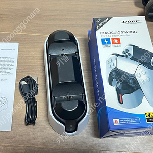 PS5 듀얼센스 충전독, PS4 게임(킹덤하트, 사쿠라대전, 위처3,사쿠라,슈퍼몽키볼외), PSVITA(드래곤즈크라운,슈퍼비트 소닉) 판매중