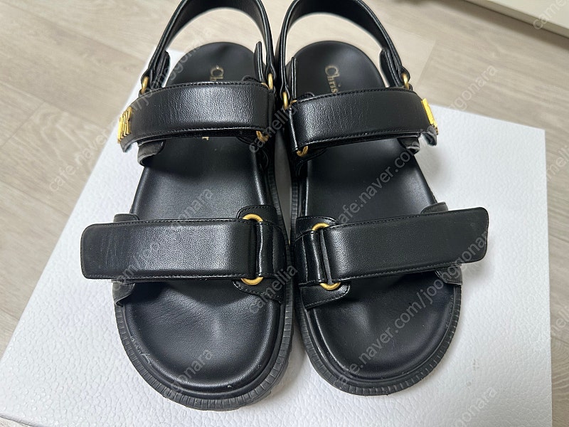 dior act sandal 디올액트샌들 블랙램스킨 36사이즈