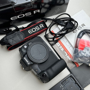 캐논 EOS R , R6 mark2 알육막투 , EOS C70 시네마라인 , EF-EOSR 0.71x 아답터 , EOSR 마운트 아답터 , 시그마 70-200mm F2.8 DG O