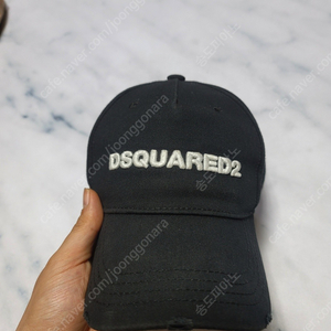 디스퀘어드 DSQUARED2 모자 볼캡 여러개 판매합니다 .