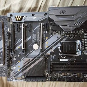 ASRock Z370 EXTREME4