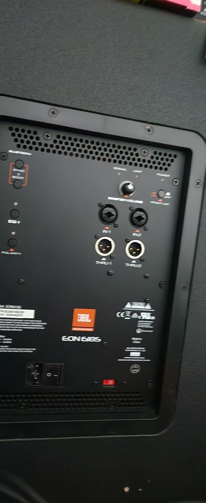 JBL eon618s 우퍼스피커 팝니다