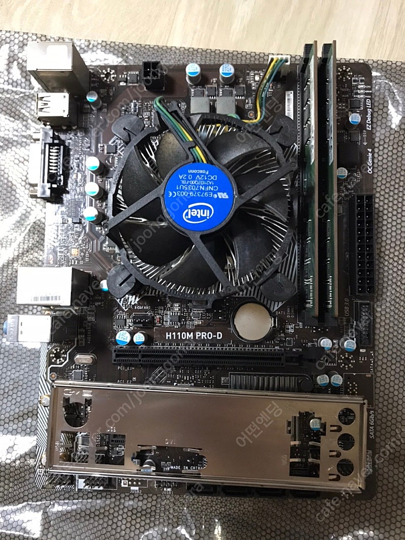 i5 7500 + H110M + 삼성 D4 8G 2개 조립된 상태로 판매합니다