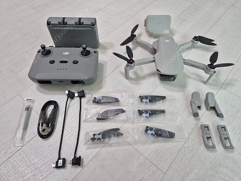 DJI 미니2 se mini2 SE 플라이 모어 콤보 드론 판매 합니다.(71900원 2년 보험 포함, 가격인하)