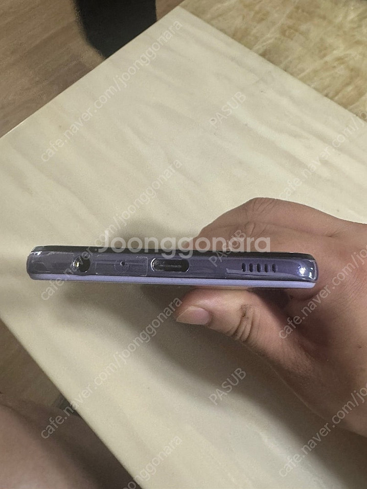 a32 64g 라벤더 팝니다.--1