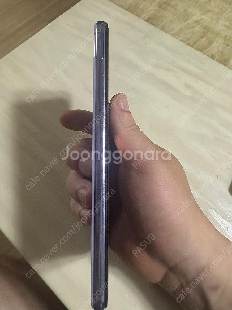 a32 64g 라벤더 팝니다.--3