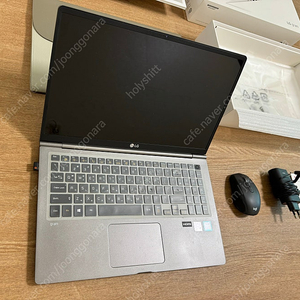 LG GRAM NOTEBOOK 엘지 그램 노트북 가져가세요.