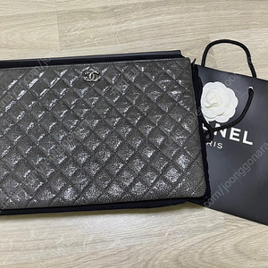 CHANEL 샤넬 달라스크러치 라지사이즈(그레이)