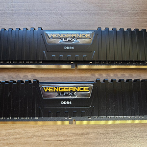Corsair Vengeance LPX 32GB(2X16GB) DDR4 3200(PC4 25600) C16 1.35V 데스크탑 메모리 블랙