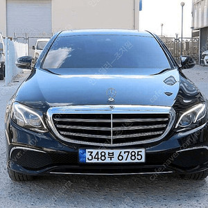 벤츠E클래스 W213 E220d 4MATIC 익스클루시브@중고차@중고차매입@전액할부@저신용자@신불자@소액할부@현금@카드 전부 가능합니다!