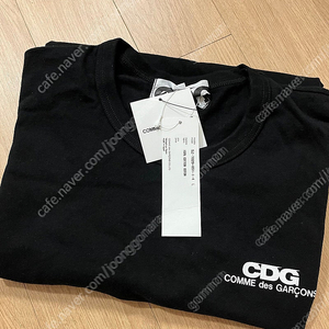 꼼데가르송 CDG 스몰로고 반팔 새제품 팝니다.