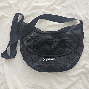 슈프림 메신저백 / Supreme Small Messenger Bag Black - 22SS