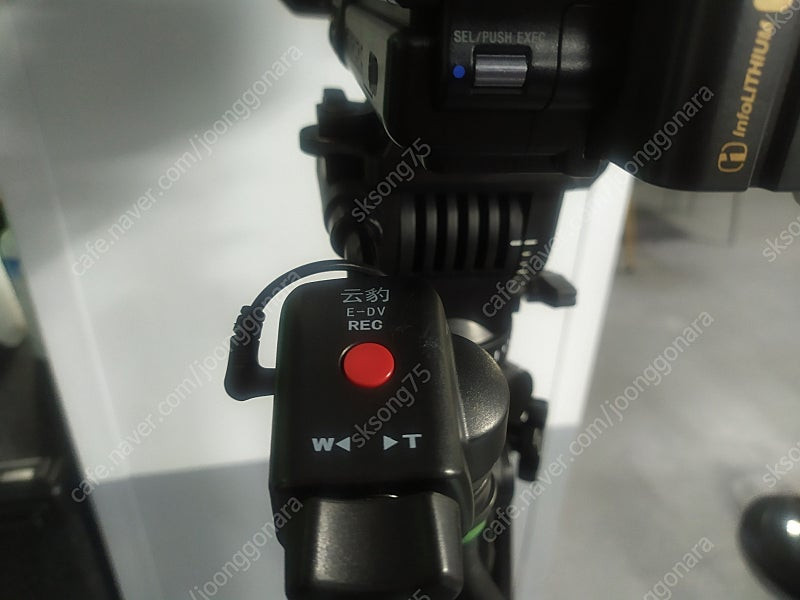 소니 방송용 캠코더 SONY HVR-Z1N+DR60 (60만)--7