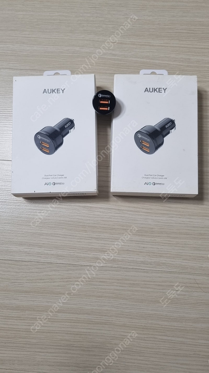 아오키 aukey 2포트 차량용 고속충전기 3개