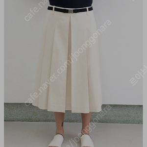 르917 KATIE PLEATS SKIRT