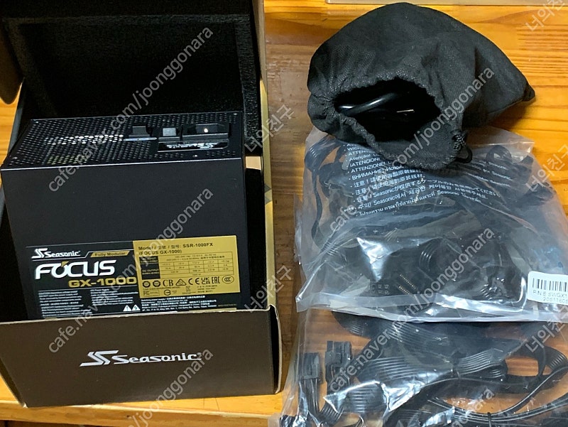 시소닉 FOCUS GOLD GX-1000 Full Modular 양도합니다.