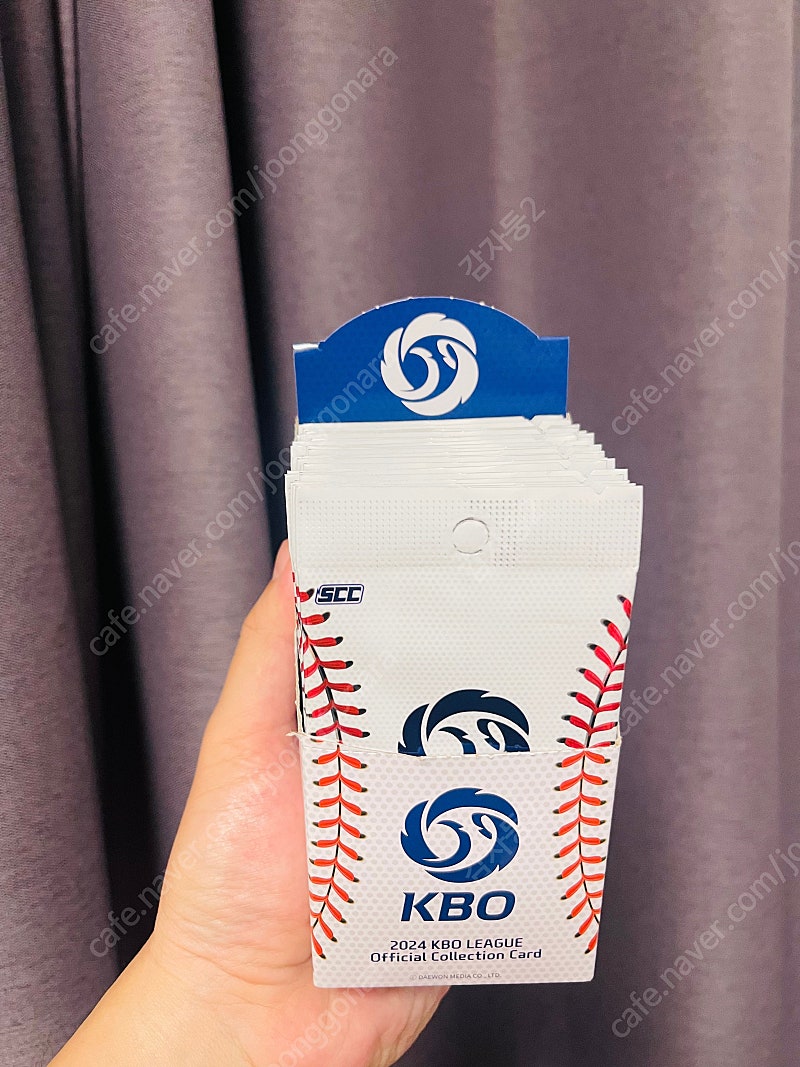 KBO 미개봉 야구카드 박스(위에만 뜯어짐)