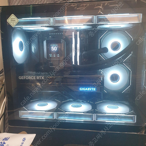 7800X3D 4070SUPER 2TB X670E 750W 튜닝 컴퓨터 판매 합니다