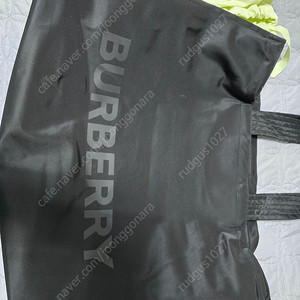 버버리 트렌치 토트백 80510291 블랙 기저귀가방