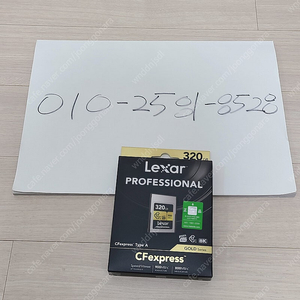 렉사 Professional CFexpress Type A GOLD 메모리카드320GB 팝니다.