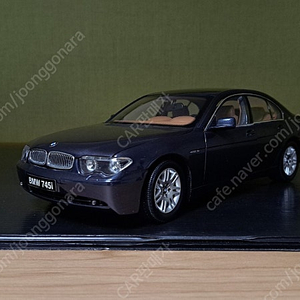 교쇼 BMW 745i 1:18 다이캐스트 하자품