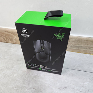 레이저 바이퍼 V2 PRO RAZER VIPER V2 PRO 블랙 레이저코리아 국내정식수입 정품 미개봉 새 제품 팝니다.(네이버페이 O)