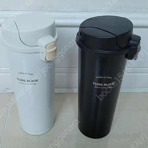 텀블러 300ml. 350ml. 500ml. 900ml. 보틀 500ml. 530ml 새상품 판매 반값택포