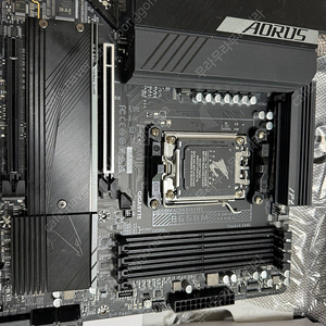 기가바이트 b650m aorus elite 팝니다