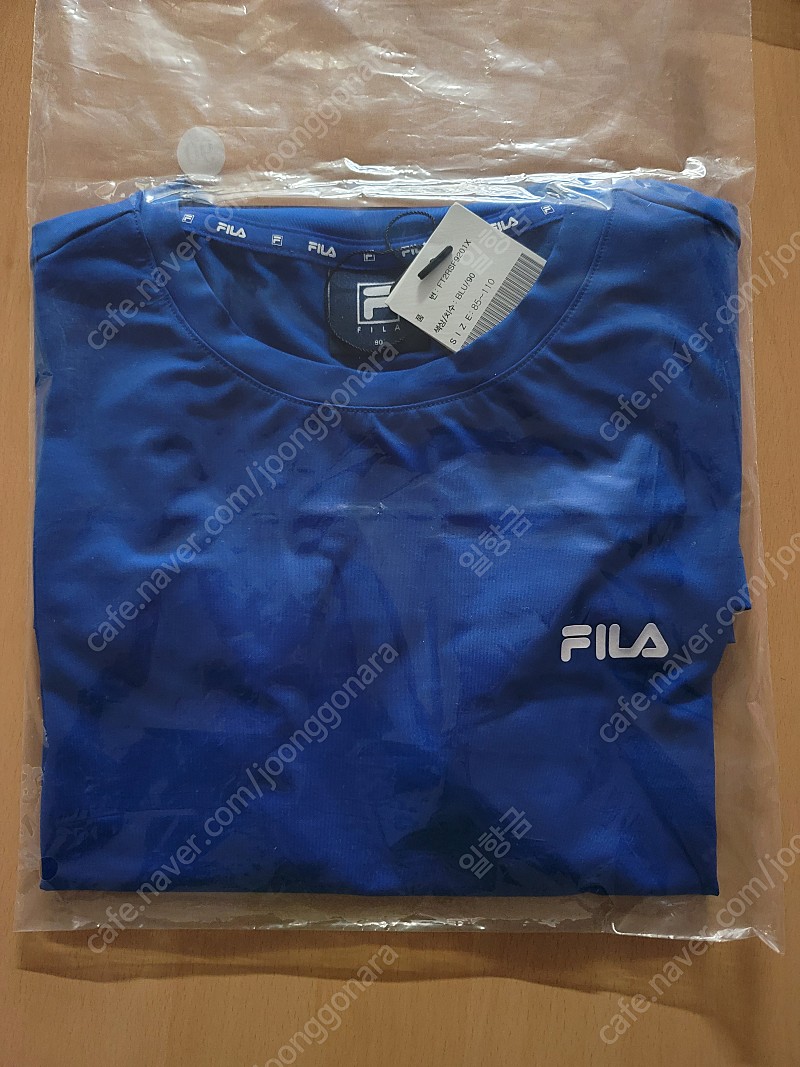 서울신문 하프마라톤 휠라티 FILA 90사이즈 미사용 제품 팝니다.