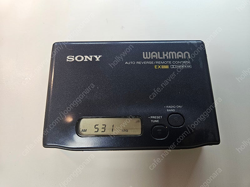 소니 워크맨 카세트 WM-FX85 입니다.