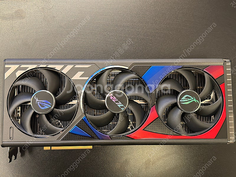 그래픽카드 RTX 4090 ASUS ROG STRIX ...--0