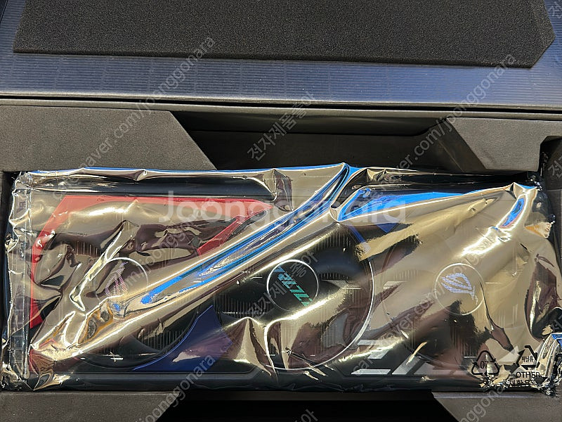 그래픽카드 RTX 4090 ASUS ROG STRIX ...--8