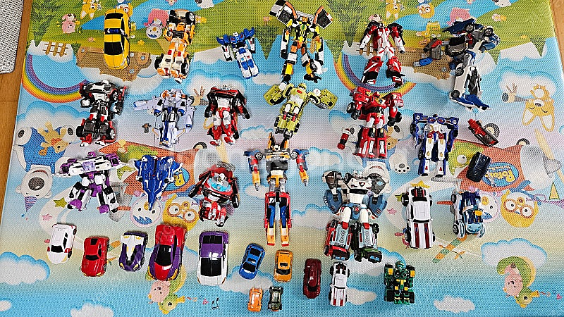 또봇 카봇 터닝메카드 등 로봇 장난감 30여개 일괄 직거래로만 싸게 드립니다.--0