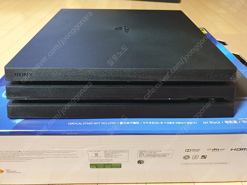 PS4 Pro 7218 플스4 프로 SSD 1테라 팝니다.