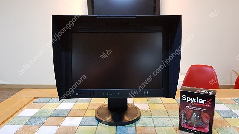 명품 에이조 EIZO CG221 모니터 spyder3