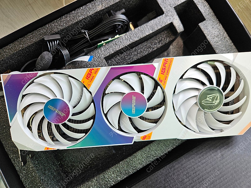 Colorful iGame 지포스 RTX 3060 Ti 울트라 W OC 8GB GDDR6X 그래픽 카드 팝니다