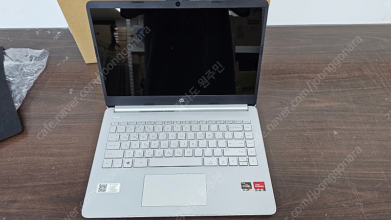 HP 14S-FQ1068AU 노트북 팝니다.