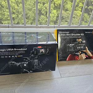 블랙매직디자인 URSA 방송 /Blackmagic URSA Mini Shoulder Kit