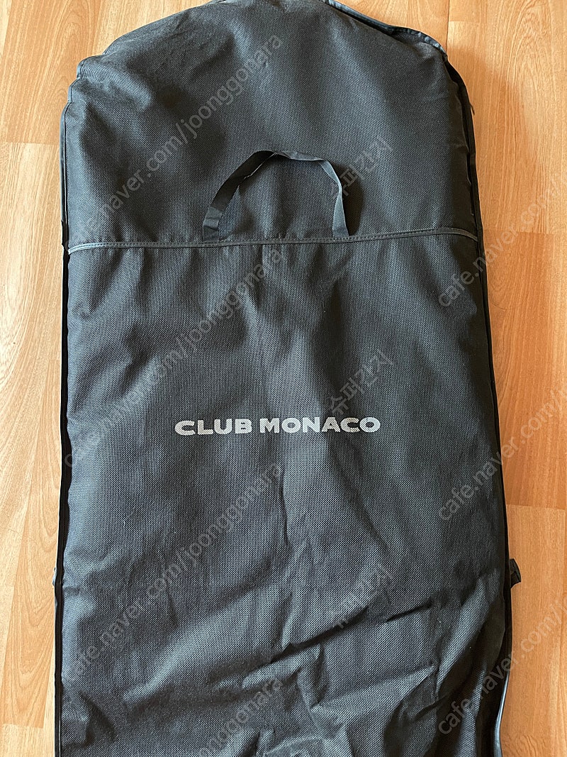 클럽모나코 누빔사선 코트 S(95) 사이즈 판매합니다.