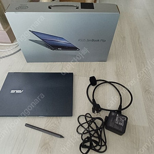 ASUS ZenBook Flip 13 아우스젠북 플립 13 판매합니다.