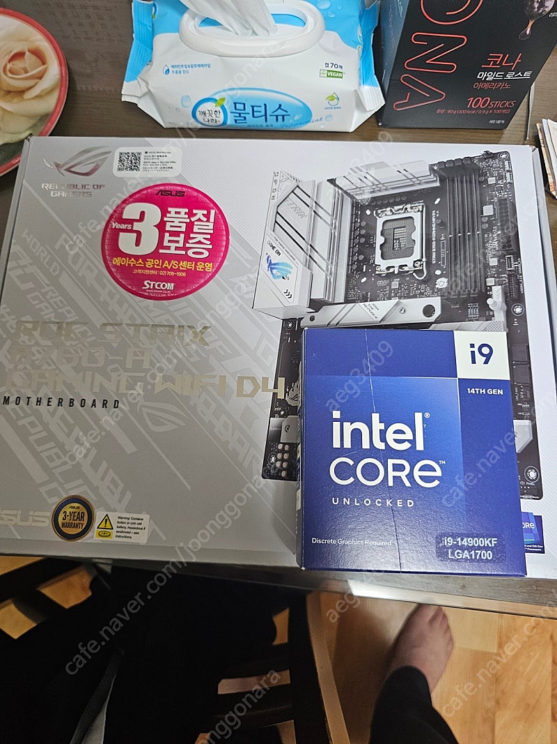 인텔 14세대 14900KF 정품풀박스 및 ASUS ROG STRIX B760 A 메인보드 풀박스 팝니다 전부합처 65만원 따로판매불가 인천직거래